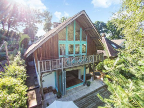 Les Charmettes , Haslemere